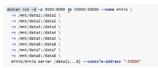 MinIO 单机多盘纠删码部署命令:docker run 挂载 data1 到 data8 八个数据目录,开放 9000 端口和 50000 控制台端口